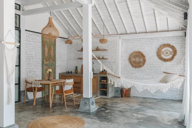 Villa Satu interior and grounds, photo 3 of 12