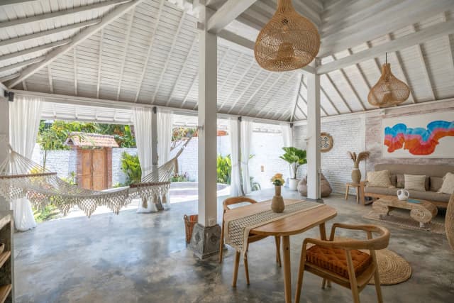 Villa Satu interior and grounds, photo 8 of 12